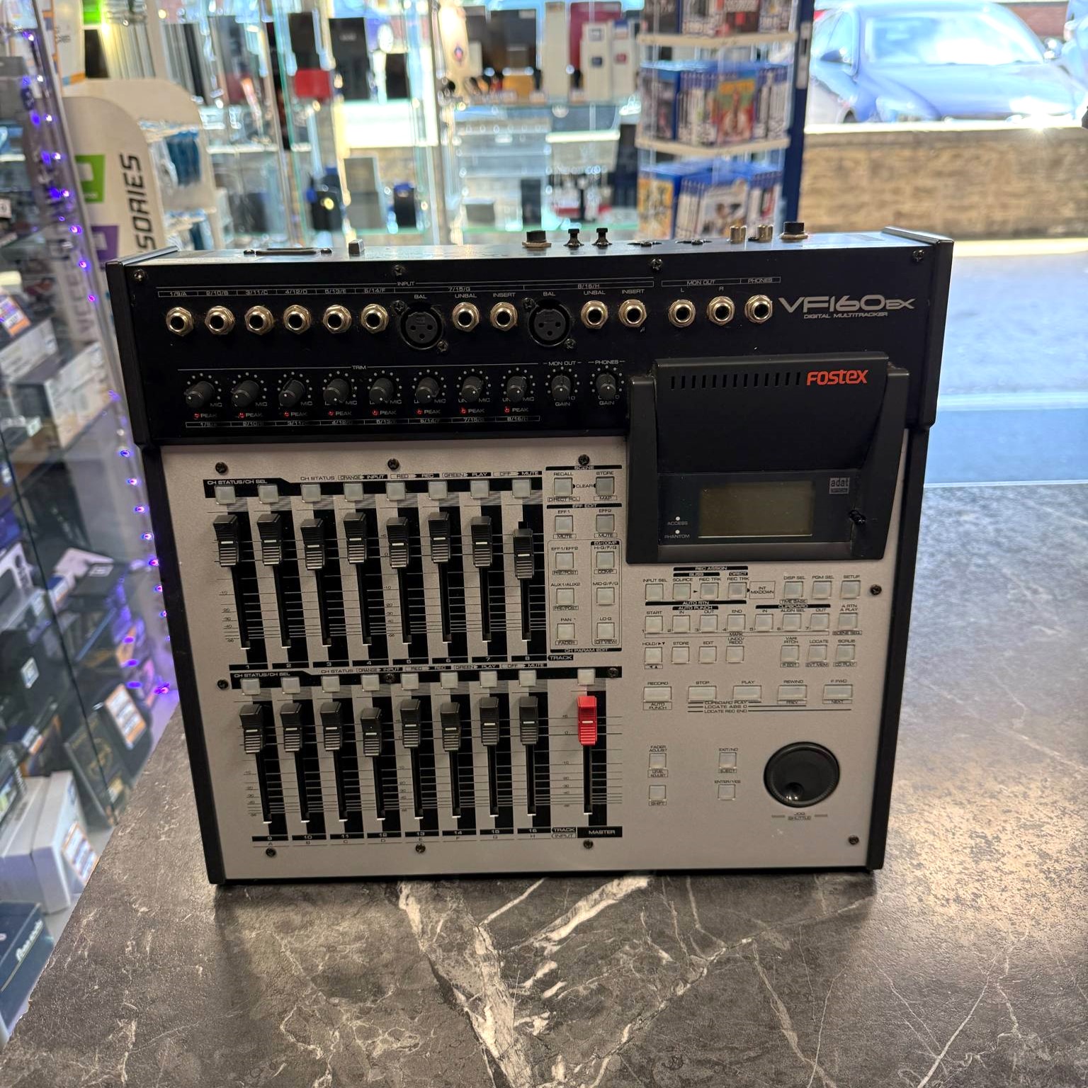 Pre-owned Fostex VF-160 16-Channel Digital Multitracker Recorder